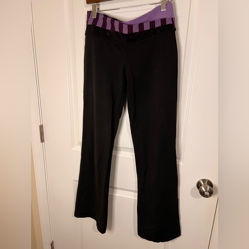 Lululemon Women's Size 8 Reg Black  Bootcut Astro Yoga Pants